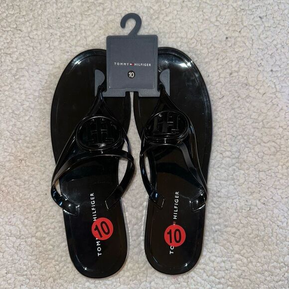 Tommy Hilfiger Size 10 Twvillya Thong Style Logo Black Rubber Flip Flop Sandals - Picture 1 of 6